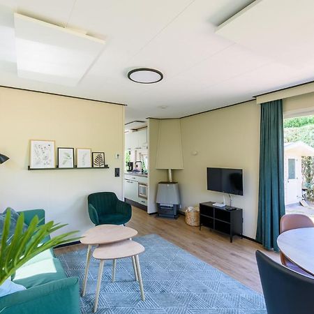 Gezellig Chalet Aan De Veluwse Bosrand Putten Exteriér fotografie